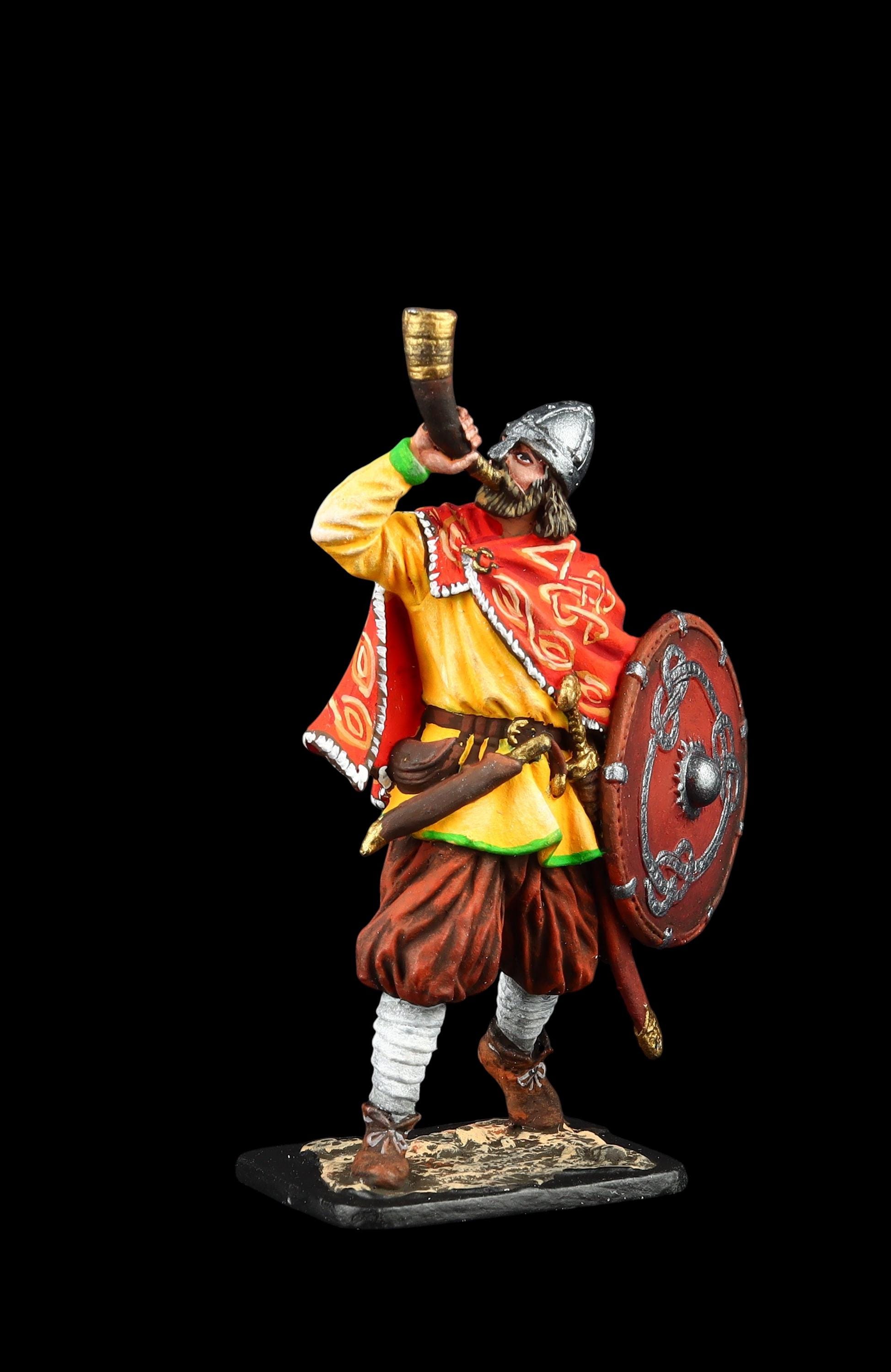 置物 vikings Tin Soldier Collectible Viking With a Horn, IX-X Cc. 54 Mm