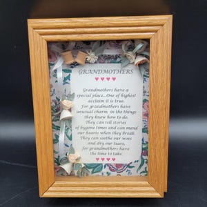 Marco de fotos con poema de abuelas vintage y decoración de cinta floral