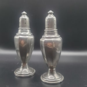 Solniczki i pieprzniczki Vintage Empire Pewter: zastawa stołowa w stylu art déco