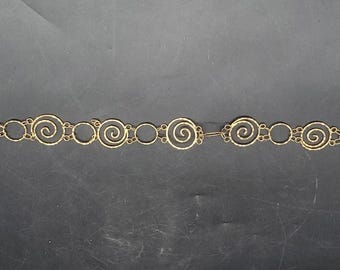 Vintage Gold Tone Spiral Link Belt Boho Chain Waist Belt Hammered Medallion 27"
