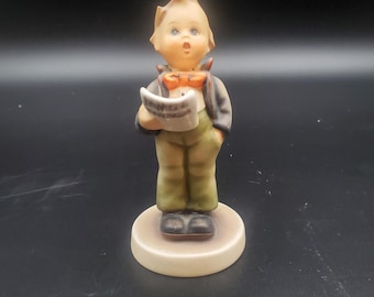 VTG Goebel Hummel “Soloist” Junge lesende Notenfigurine Germany Porzellan