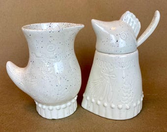 Anthropologie speckled chicken creamer and sugar bowl with spoon set
