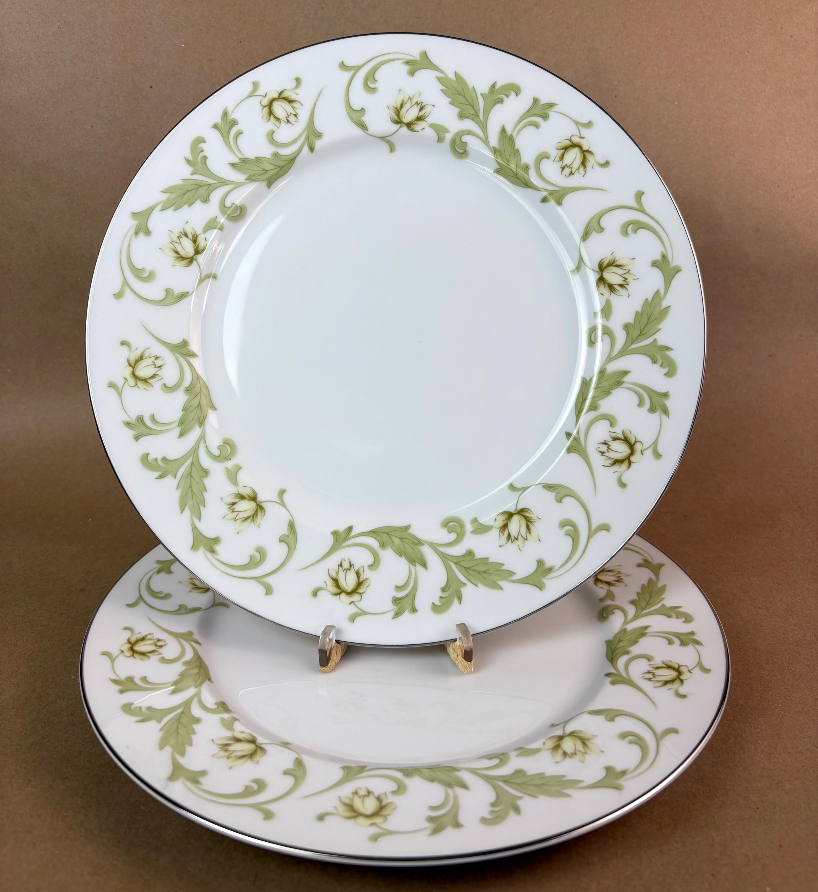Mikasa Trousseau Dinner Plates (set of 2): Green Floral Silver