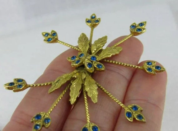 Vintage Gilded Goldtone Brooch Pin with Sapphire … - image 5