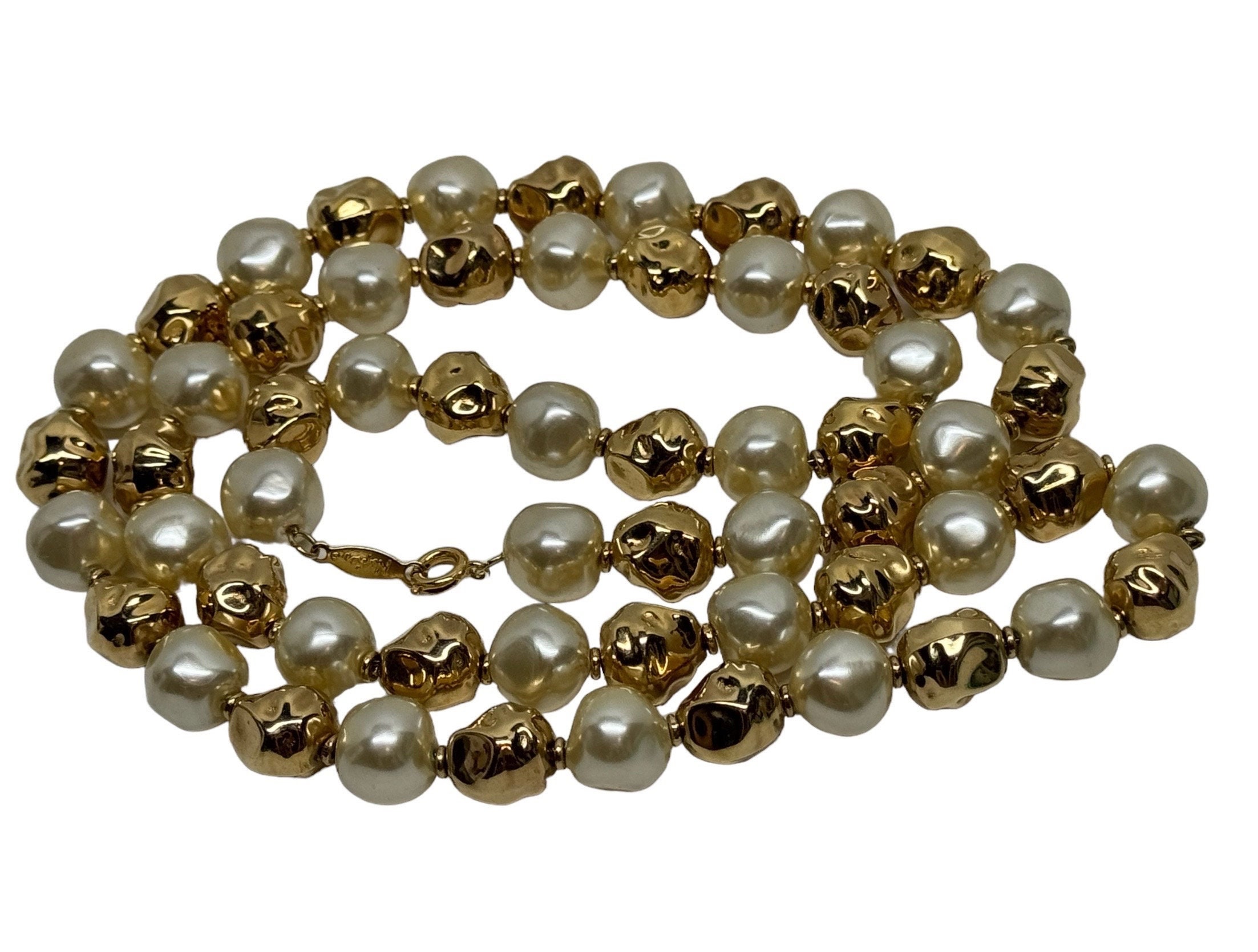 Collier Vintage Signé Napier - Perles Blanches Et Dorées - Bijou Fantaisie Pour Femme En Excellent état