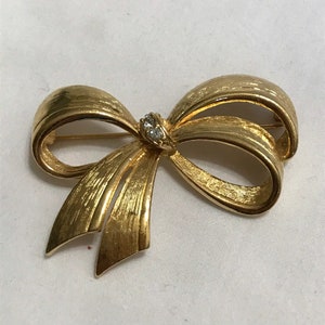 Vintage Rhinestone Ribbon Bow Pin Brooch Goldtone Statement Pin 画像 6