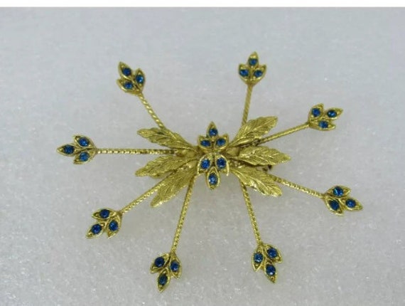 Vintage Gilded Goldtone Brooch Pin with Sapphire … - image 4