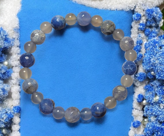 8 1/4" Cornflower Blue Fire Agate (Faceted) - 10mm/Light Blue Agate - 8mm Stretch Bracelet