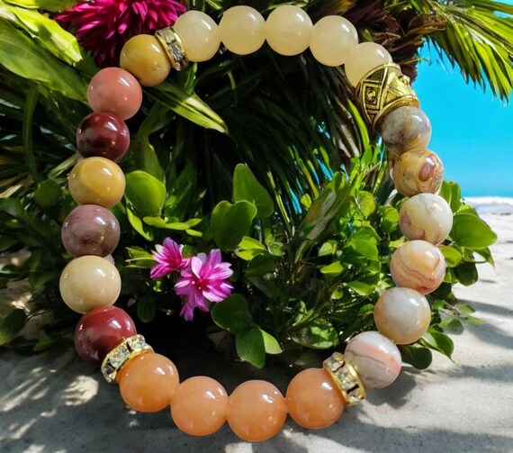 7 1/2" Crazy Lace Agate, Mookaite, Red Aventurine and Yellow Calcite Stretch Bracelet