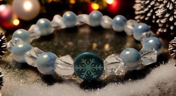 8 1/4" Light Blue Marbled Glass - 10mm/Asymmetrical Glass Beads - 10mm Stretch Bracelet