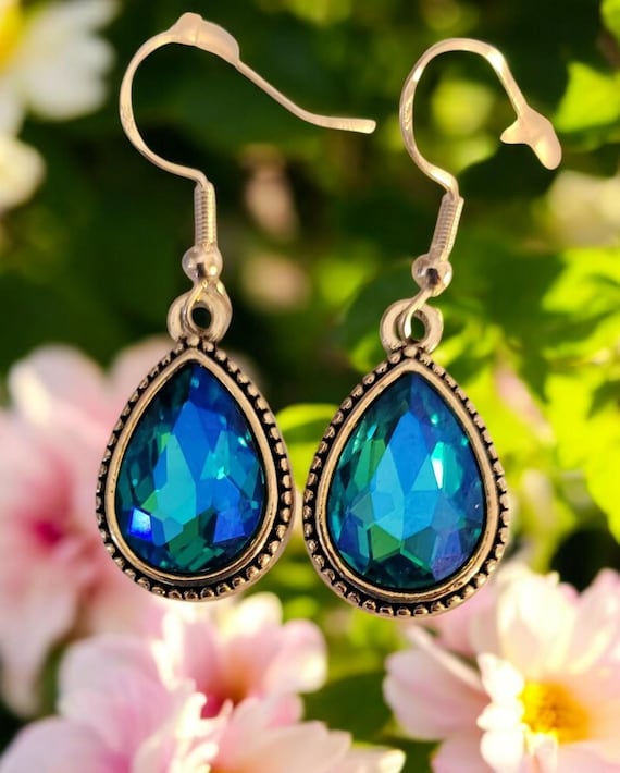 Turquoise Rhinestone Faceted Earrings
