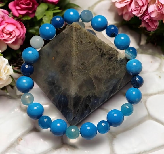 8 1/2" Sky Blue Fire Agate - 10mm/Sky Blue Line Agate (Faceted) - 8mm Stretch Bracelet