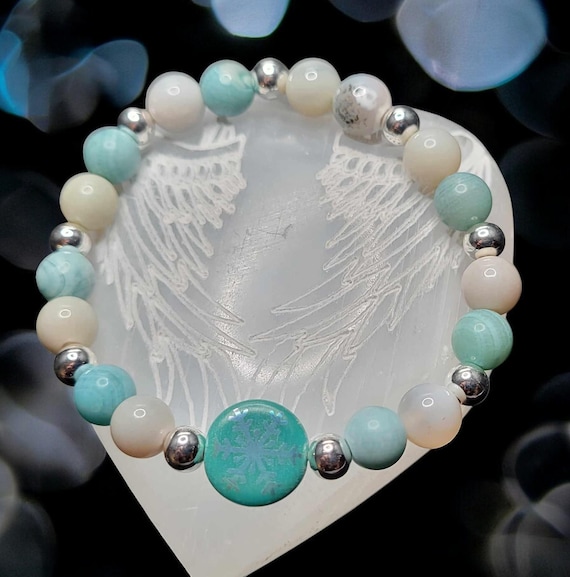 7 1/2" Sea Green Terra Agate - 8mm w/Czech Glass Laser Etched Snowflake Stretch Bracelet