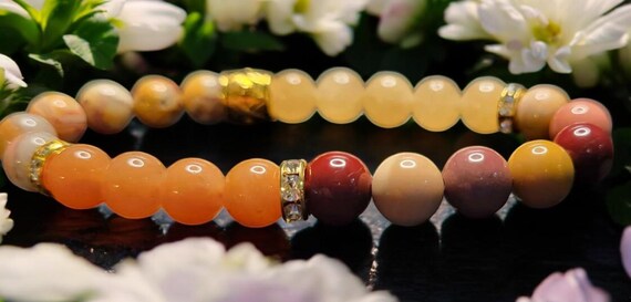 7 1/2" Crazy Lace Agate, Mookaite, Red Aventurine and Yellow Calcite Stretch Bracelet