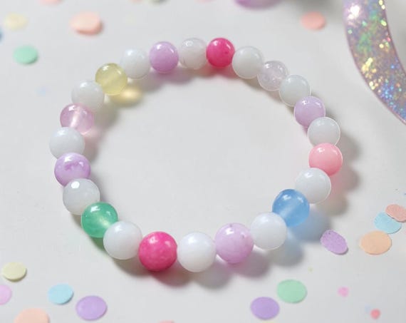 White and Pastel Jade Bracelet - 7 1/2"