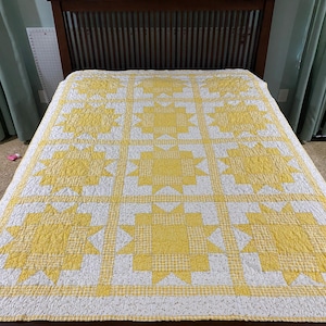 Handmade Patchwork Quilt – Cozy Custom Throw Quilt – Vibrant Multicolor Design – One-of-a-Kind Gift