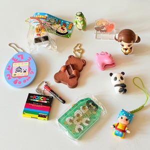 Japan Gachapon keychain key rings phone charms