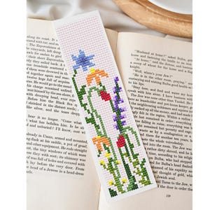 Wildflowers bookmark digital cross stitch pattern, flower bookmark pattern, PDF download, bookmark cross stitch, flower floral bookmark