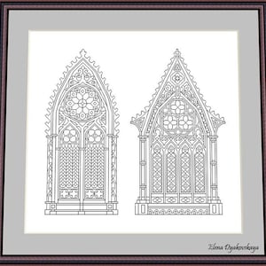 Peut inclure: Impression encadrée présentant deux illustrations en noir et blanc de fenêtres gothiques. L'œuvre d'art met en valeur des motifs complexes et des détails architecturaux, avec un passe-partout gris clair et un cadre marron foncé. Signature de l'artiste, "Elena Dyakovskaya".