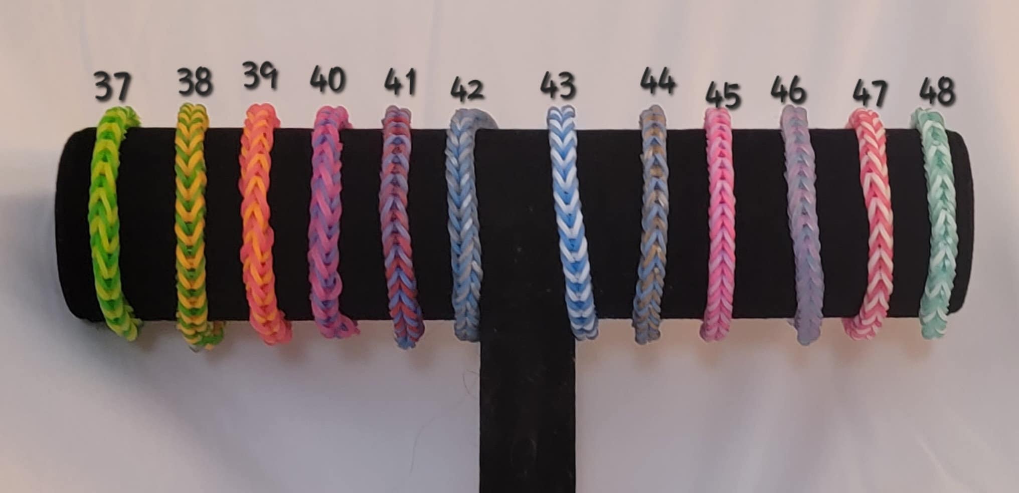 Genuine Rainbow Loom Rubber Band Fishtail Bracelet, Custom-Made w/ Choice  of 42