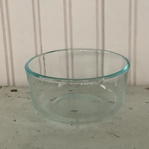 Pyrex (6) 7200 2 Cup Glass Bowls & (6) 7200-PC Sea Glass Blue Lids