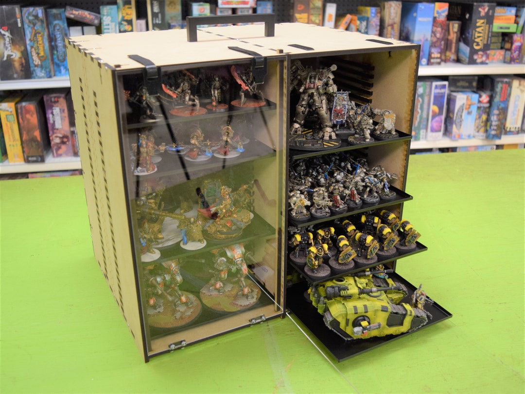 Magcase XL 2.0 MDF Magnetic Carrying Case / Display Case for Miniatures