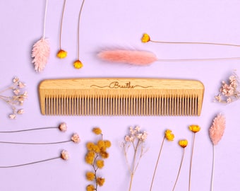 Birth comb, birth preparation, affirmation, acupressure, natural pain relief, pregnancy, midwife, doula, blessingway, baby shower