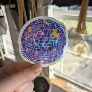 Sticker vinyle boule disco holographique éclatant de couleur violette