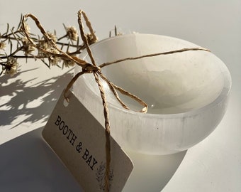 Selenite Bowl - Round -Liquid Light - Recharge Your Crystals - Cleanse, Purify & Align - Pure High Vibrational Energy - Stunning Homewares