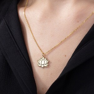 Silber Lotus Flower Halsketten, Stärke Halsketten für Frauen, 14K Gold Dainty Lotus Anhänger, Geburtstagsgeschenke für sie, beste Geschenk für Mütter