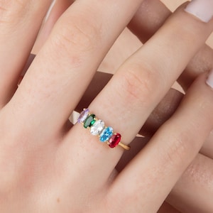 Oval Shaped Birthstone Rings, Personalized Birthstone Jewelry, Mothers Family Birthstone Ring, Custom Birthday Gifts, Best Gift For Mothers