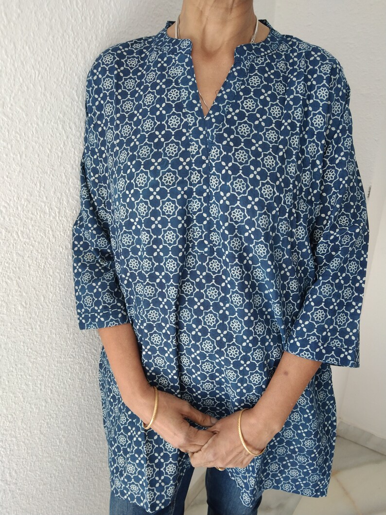 tunique en coton indigo, tenues de villégiature, vêtements d'intérieur, tunique biologique, tunique d'été, haut bohème, kurti indien, kurti en coton, tenue de bain, image 5