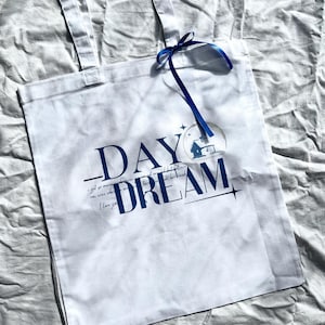 Daydream tote bag