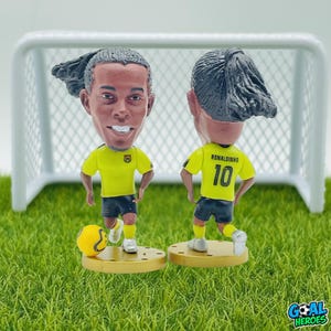 FC Barcelona Ronaldinho フィギュア il_300x300.7440080351_lt5x.jpg
