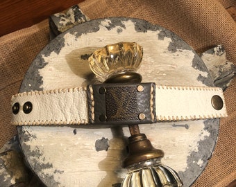 Pulsera de puño de cuero hecha a mano
