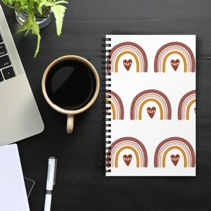 Cochlea Implant Boho Regenbogen mit Herz Spirale Notizbuch