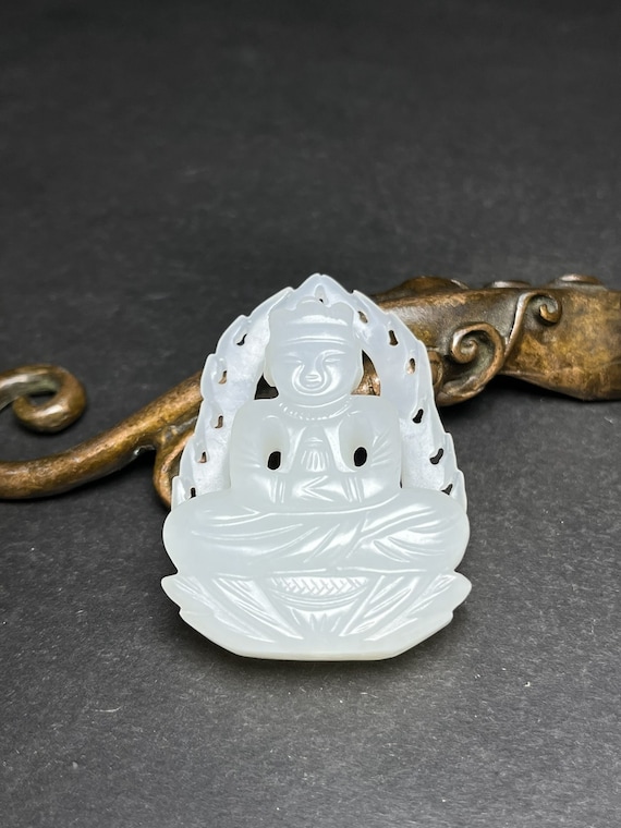 4523 Hetian white jade Guanyin pendant