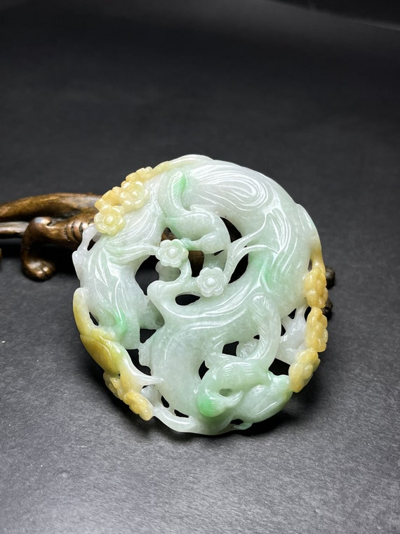 43341 Natural jadeite hand-carved with magpie and… - image 3