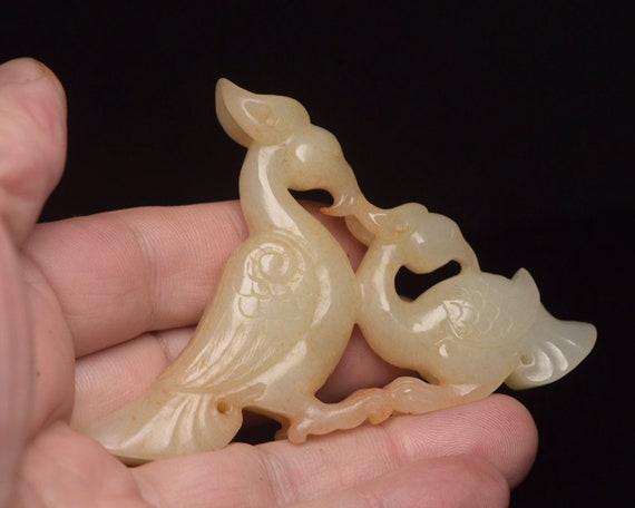 312109 Hetian jade hand-carved bird pendant - image 8