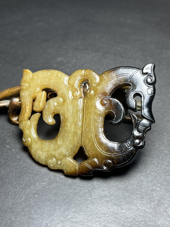 4474 Hetian jade hand-carved dragon pendant - image 8