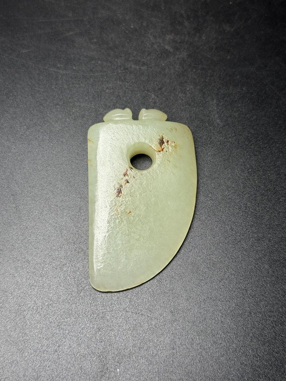 44128 Hetian jade hand-carved cicada pendant