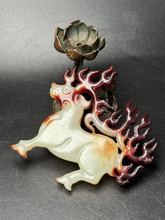 4221 Hetian jade hand-carved deer pendant - image 4