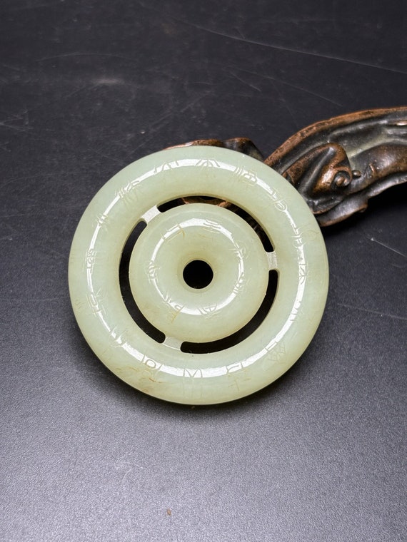44180 Hetian jade hand-carved auspicious pendant