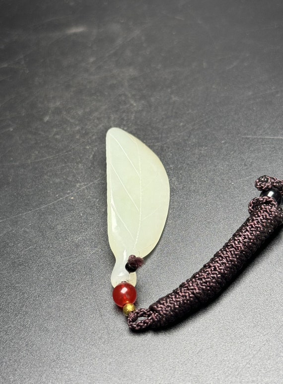 44188 Hetian jade hand-carved leaf pendant - image 7