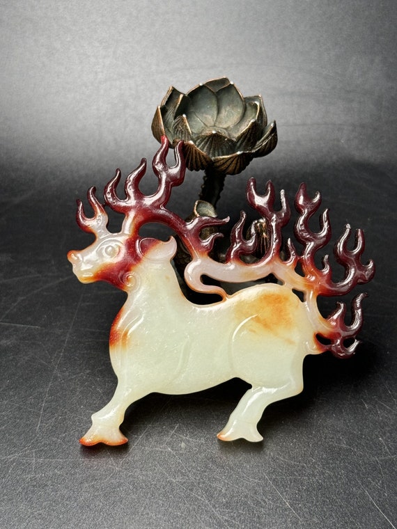 4221 Hetian jade hand-carved deer pendant - image 3