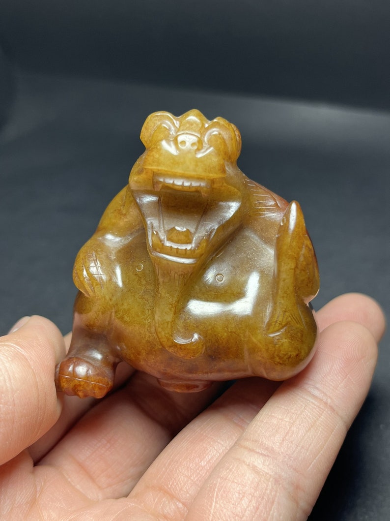 44270 Hetian jade hand-carved auspicious beast pendant image 7