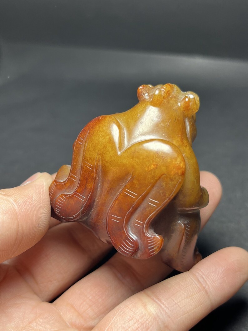 44270 Hetian jade hand-carved auspicious beast pendant image 9