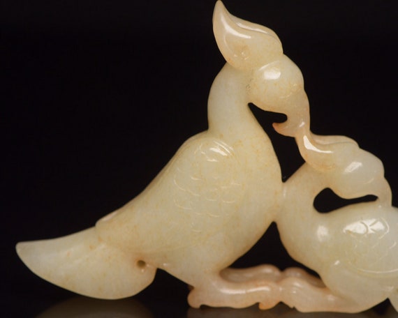 312109 Hetian jade hand-carved bird pendant - image 7