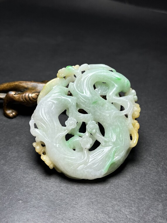 43341 Natural jadeite hand-carved with magpie and… - image 5