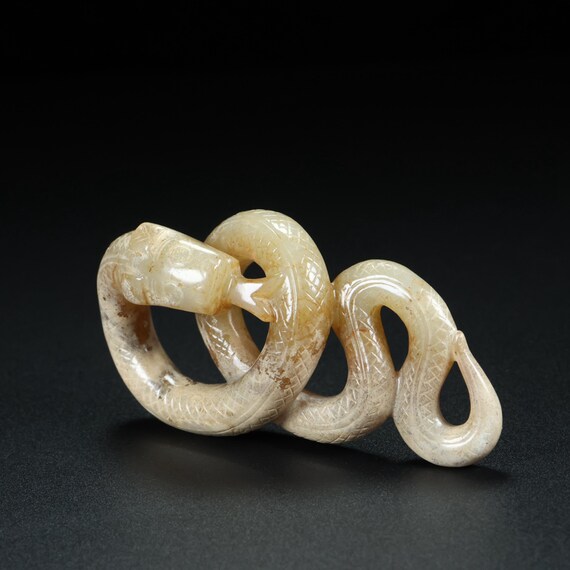 45153 Old chinese hetian jade carved snake pendant - image 4